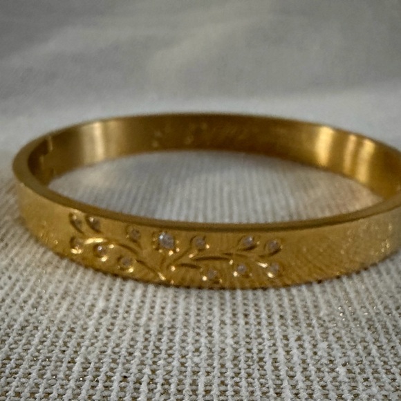 Gold Tone Floral Crystal Hinged Bangle Bracelet - Picture 2 of 5